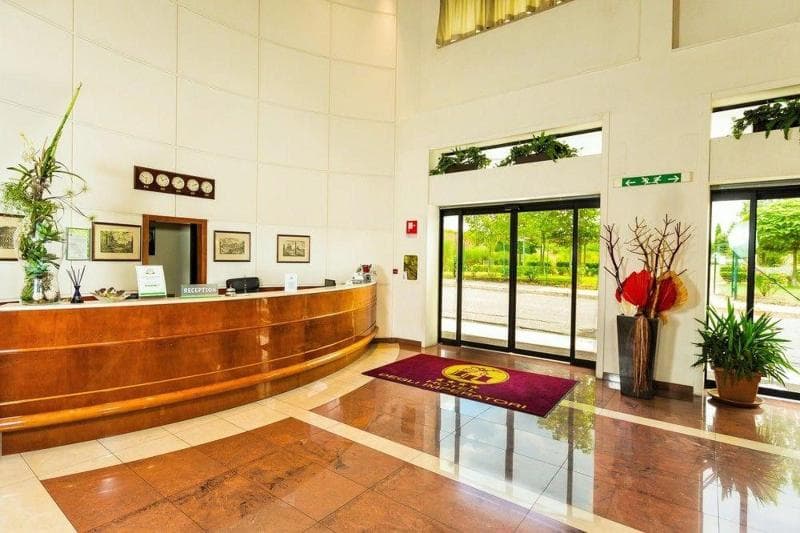 Hotel Degli Imperatori 5