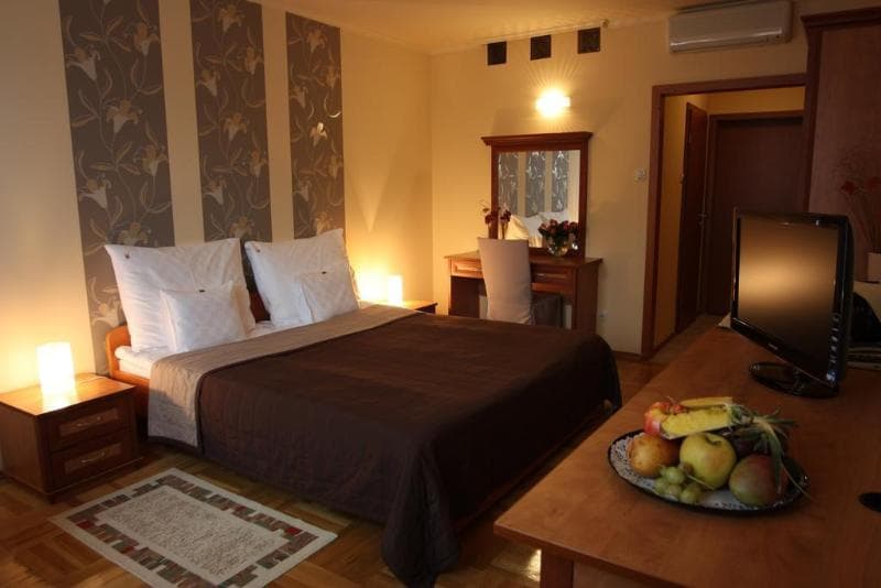 Dóm Hotel 5