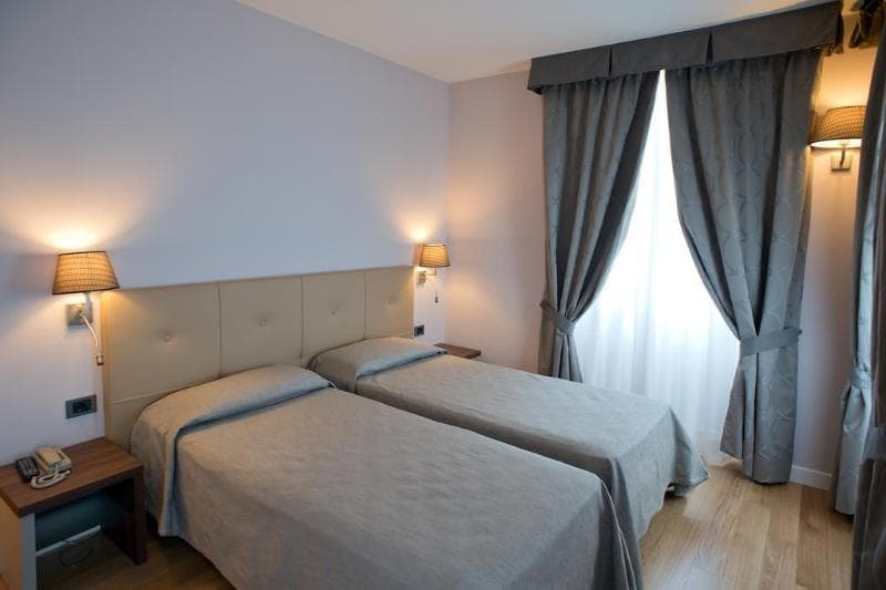 Hotel Castello Di Casiglio 5