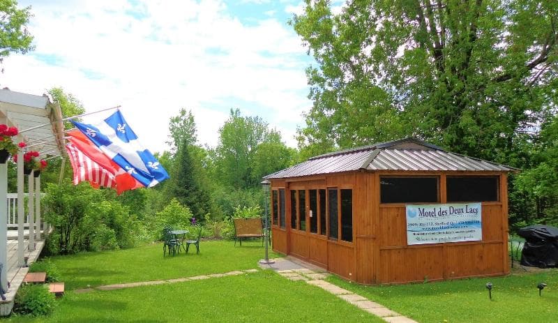 Motel Des Deux Lacs Inc 4