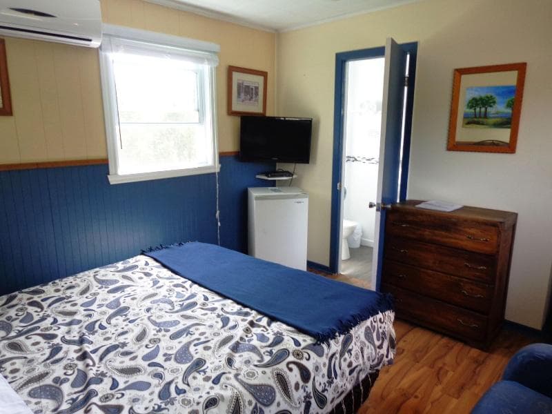 Motel Des Deux Lacs Inc 2