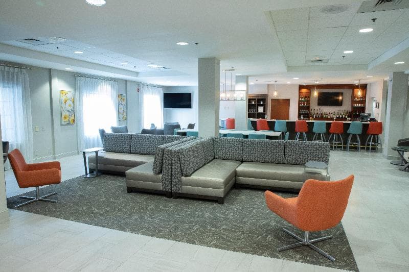 Holiday Inn Hotel & Suites Raleigh-Cary (I-40 @Wal 2