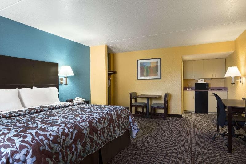 Days Inn by Wyndham Conway 2