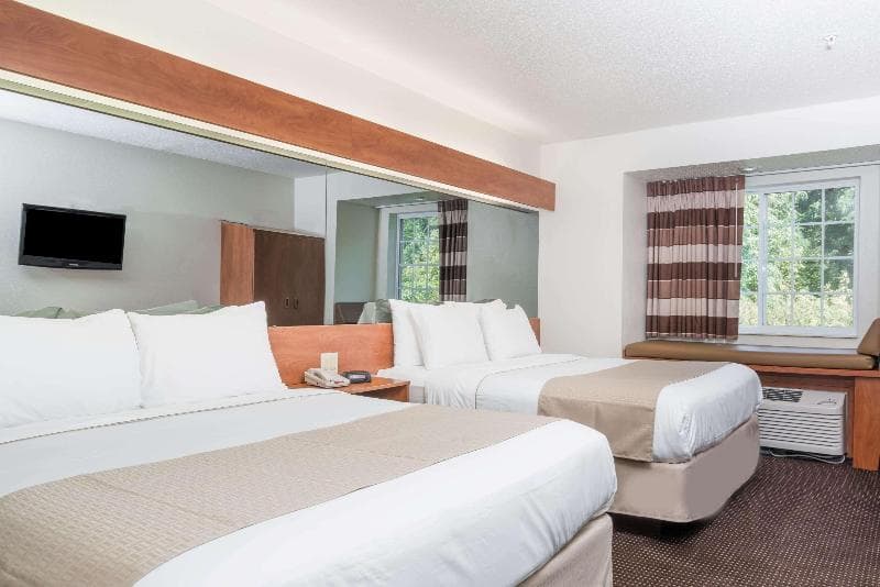Microtel Inn & Suites by Wyndham Rice Lake 5