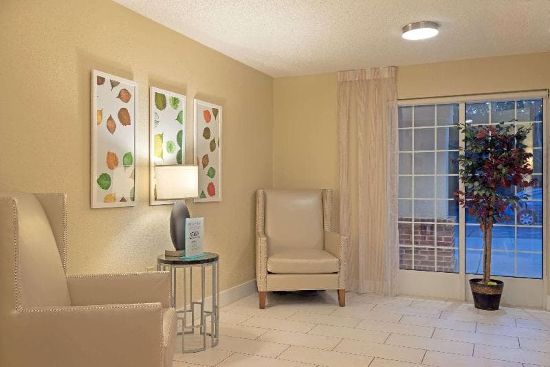 Hawthorn Suites By Wyndham Raleigh 5