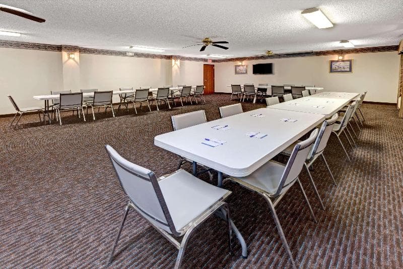 Baymont By Wyndham El Reno photo 1