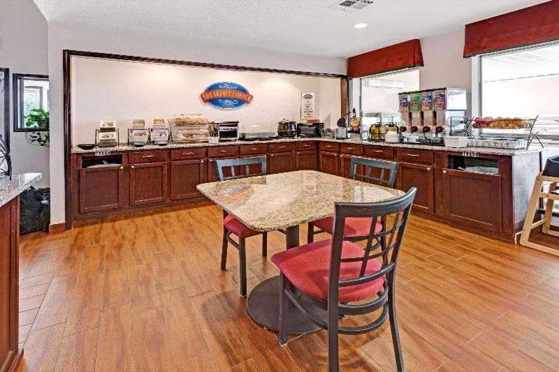 Baymont By Wyndham El Reno 5