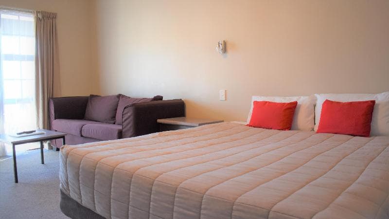 Devonwood Motel main