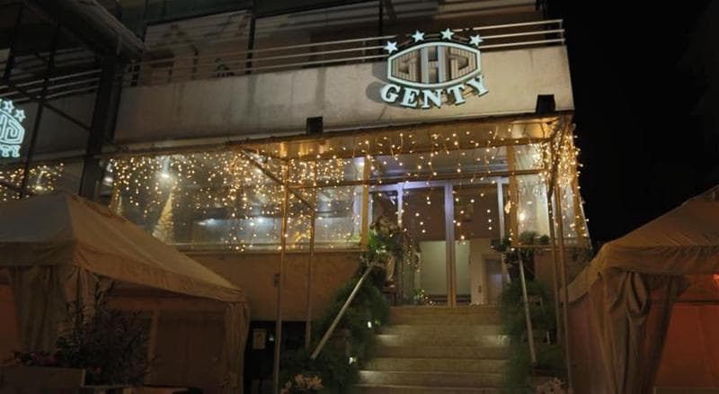 Genty photo 1