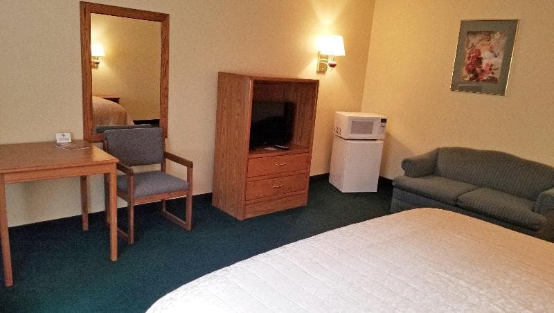 Keystone Boardwalk Inn & Suites 4