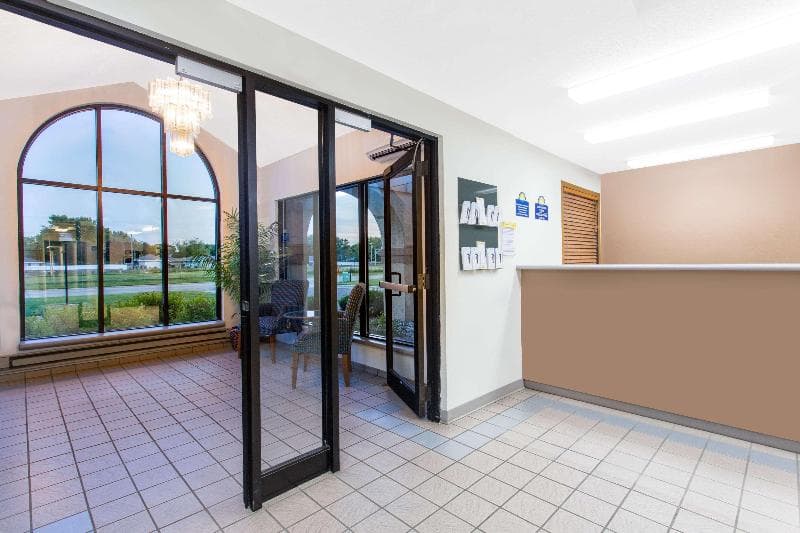 Days Inn By Wyndham Austin 4