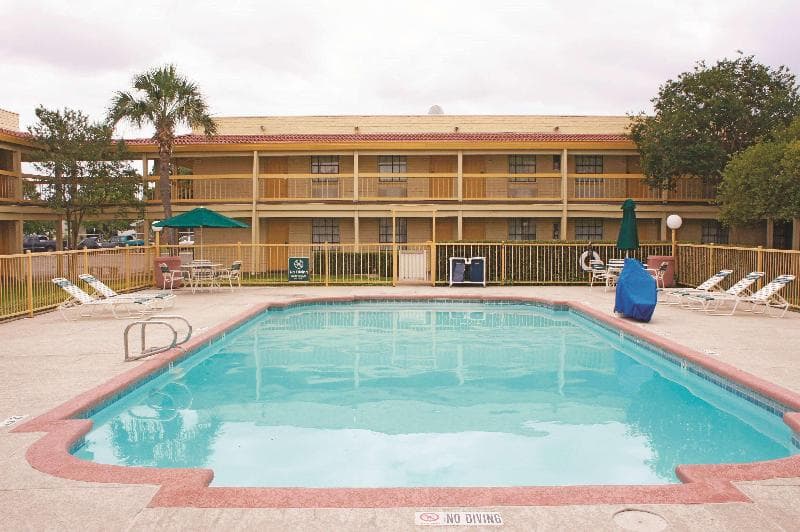 La Quinta Inn by Wyndham San Antonio Vance Jackson 5
