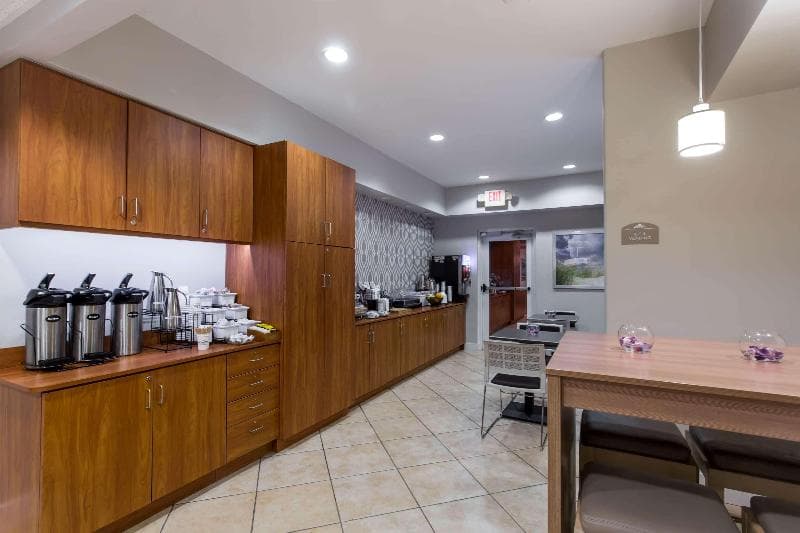 Microtel Inn & Suites by Wyndham Port Charlotte photo 1