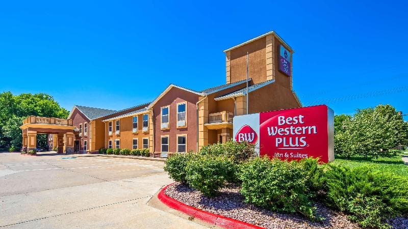 Best Western Plus Midwest Inn & Suites 2