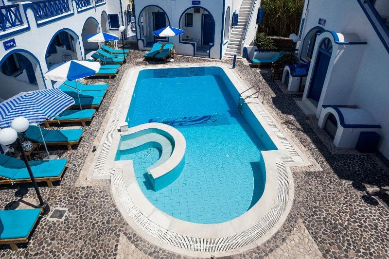 Roula Villa Studios & Apartments 2