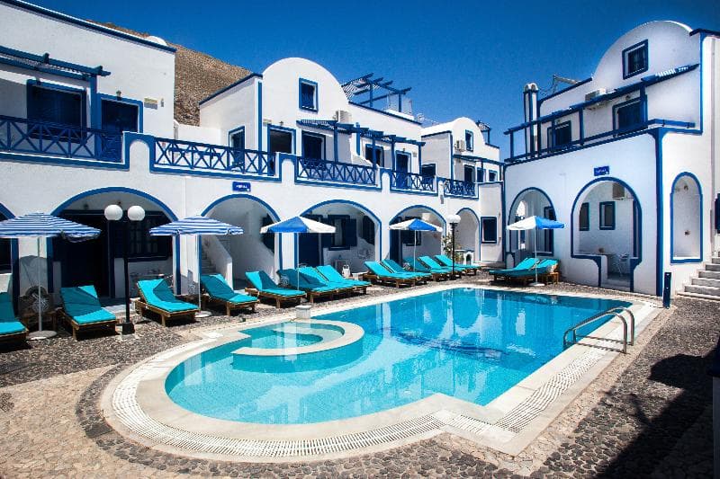 Roula Villa Studios & Apartments 4
