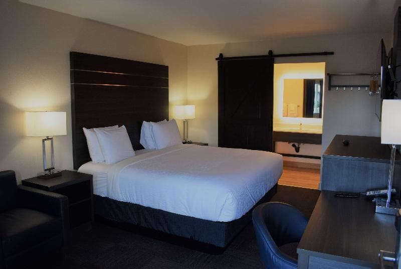 Travelodge by Wyndham Santa Rosa Wine Country photo 1