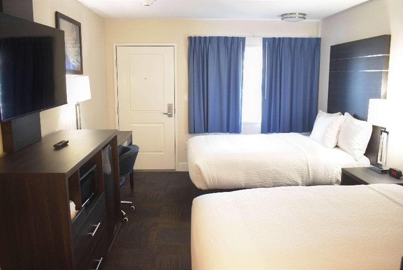Travelodge by Wyndham Santa Rosa Wine Country 2