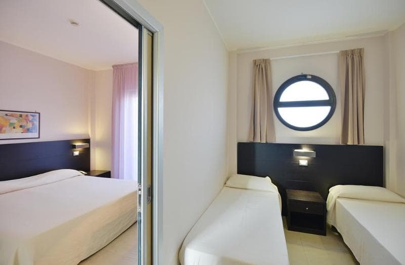 Hotel Mareluna 4