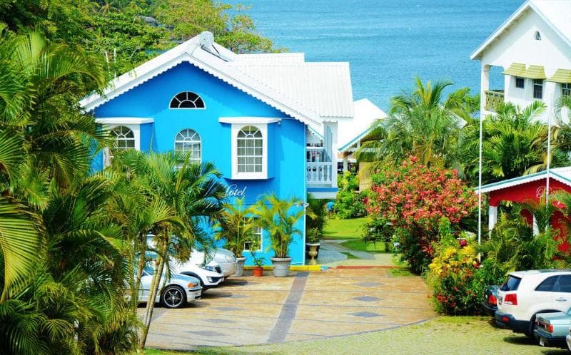 Beachcombers Hotel 2