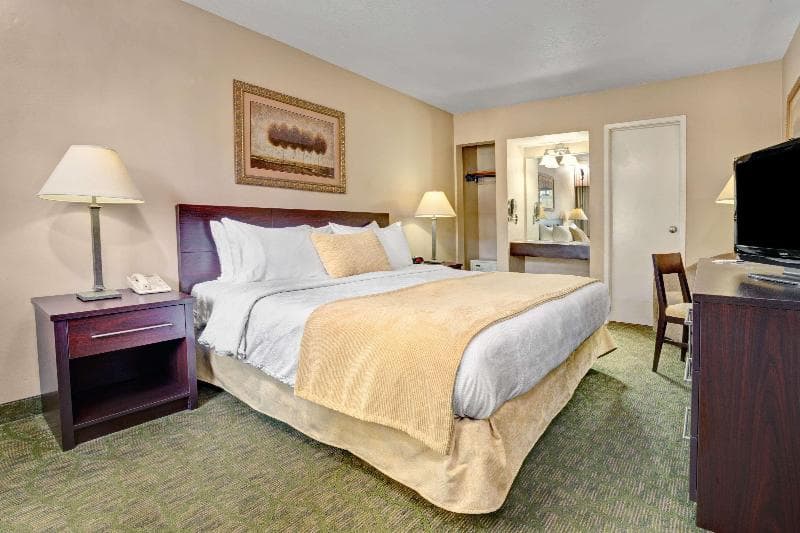 Travelodge by Wyndham Presidio San Francisco photo 1