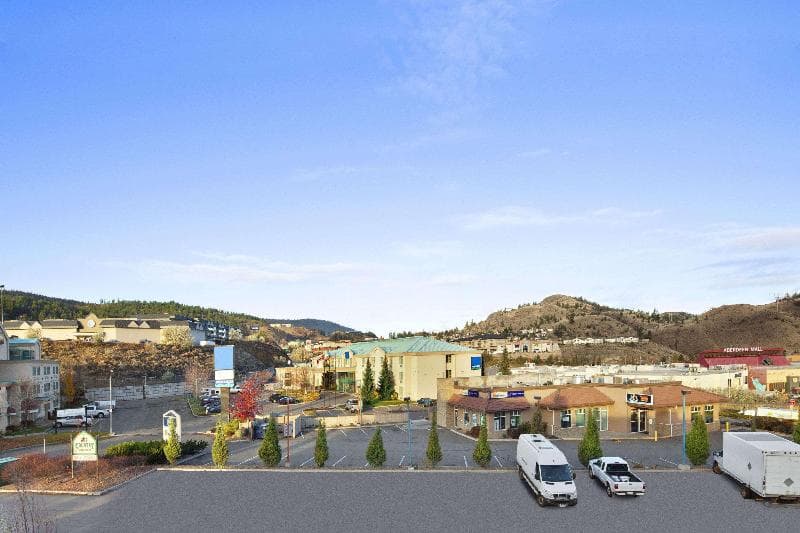 Days Inn by Wyndham Kamloops 4