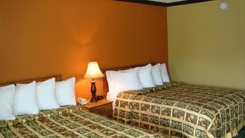 Sunset Inn photo 1