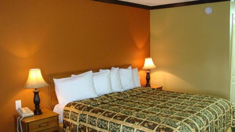 Sunset Inn 4
