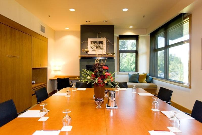 Cedarbrook Lodge 4
