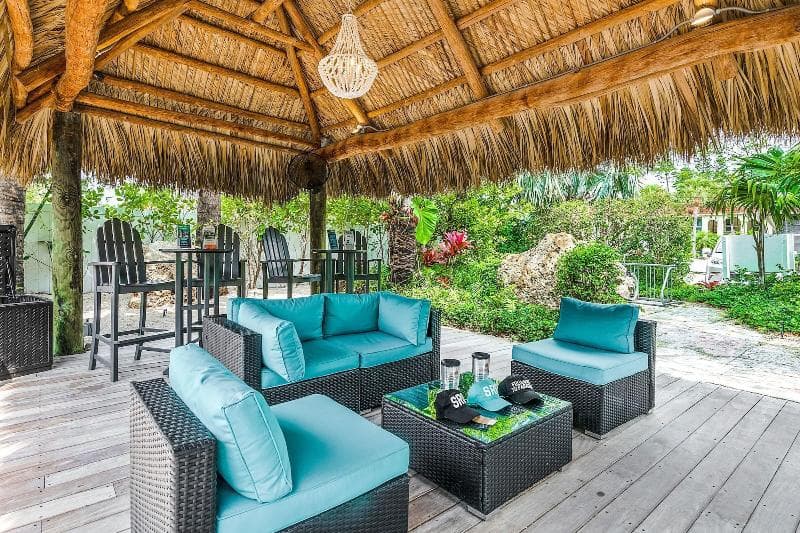 Tropical Breeze Resort photo 1