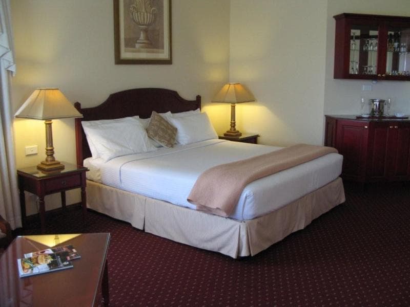 Camden Valley Inn 3