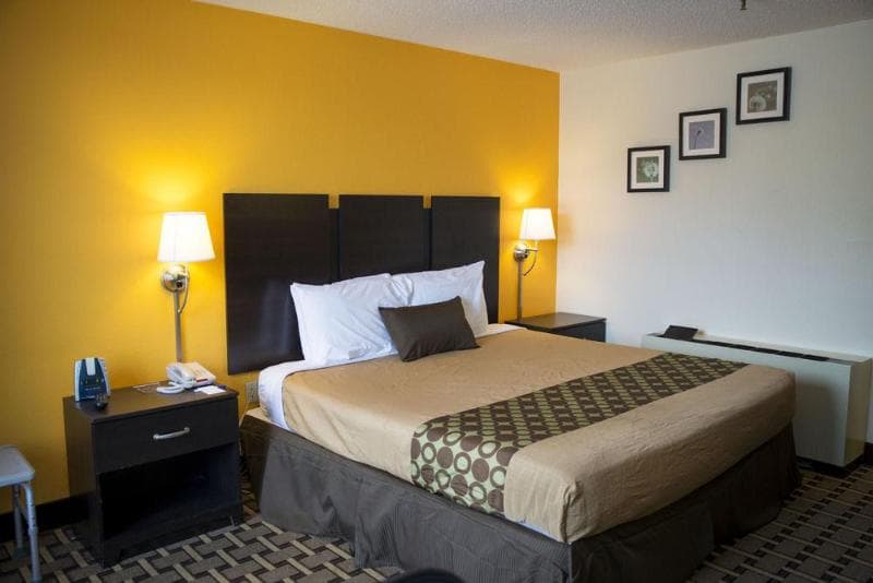 Ahoskie Inn photo 1