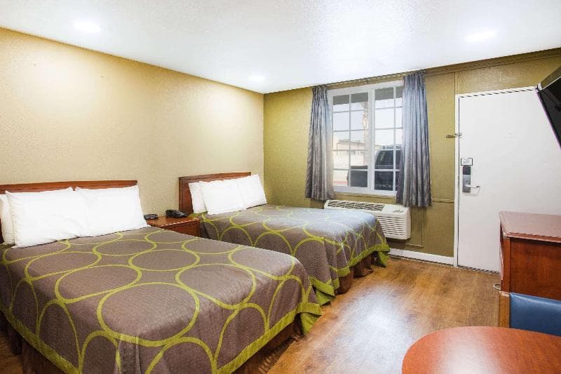 Super 8 By Wyndham Redlands/San Bernardino 2