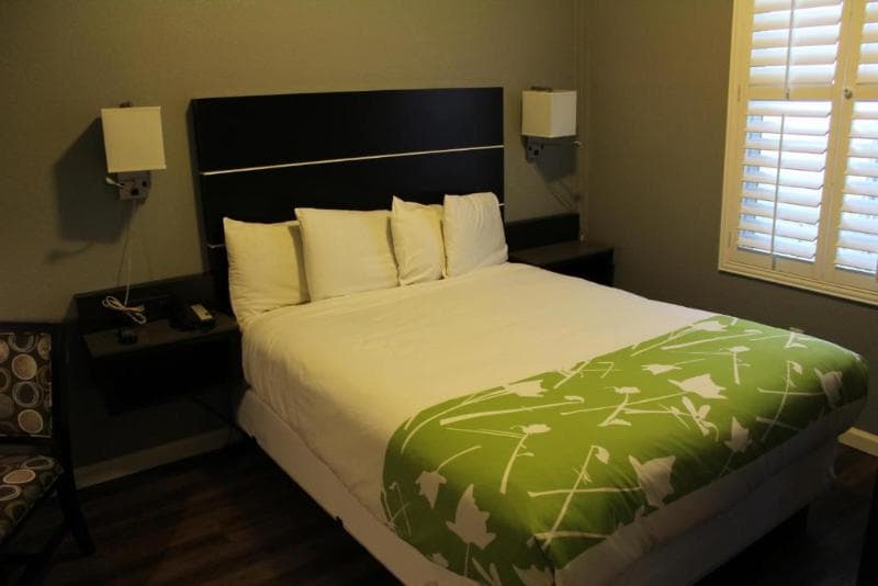 Layne Hotel 5