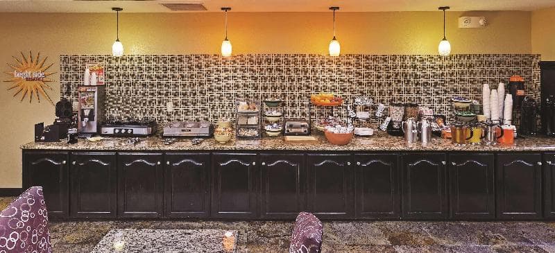 La Quinta Inn & Suites by Wyndham Searcy 3