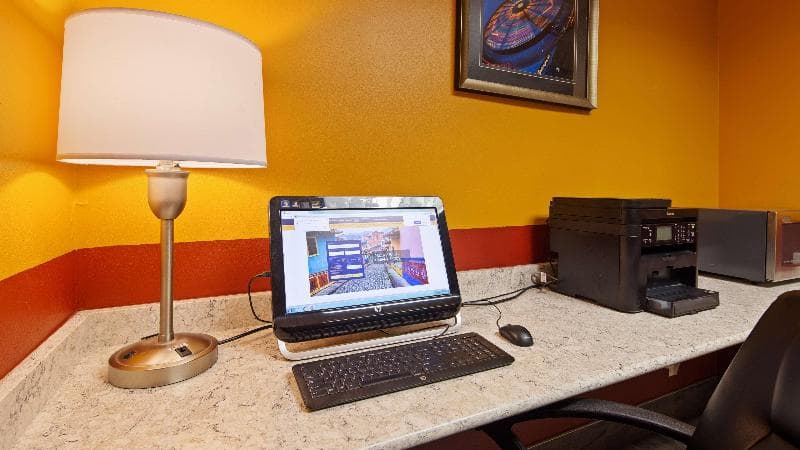 Best Western The Inn at the Fairgrounds photo 1