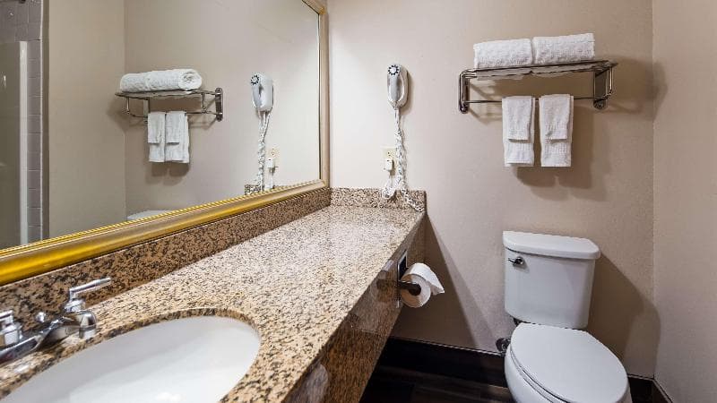 Best Western The Inn at the Fairgrounds 4