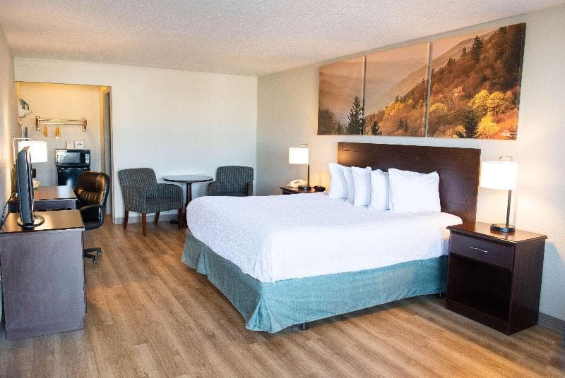 Days Inn By Wyndham Waynesboro 3