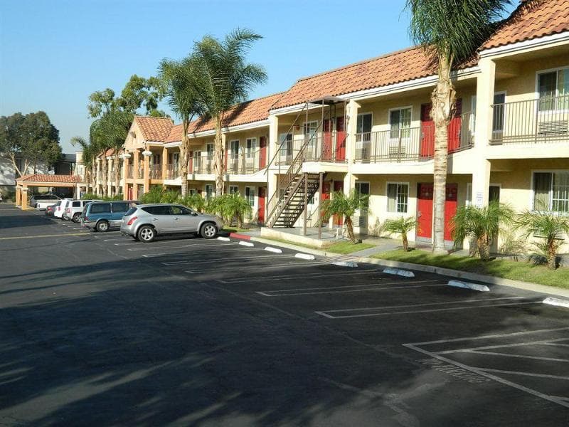 Welcome Inn Corona photo 1