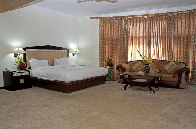 Hotel The Residency main