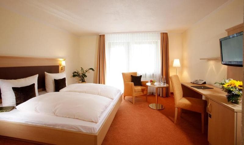 Landhotel Sonnenhalde main