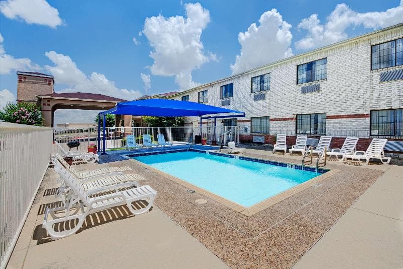 SureStay Plus Hotel by Best Western San Antonio Airport 4