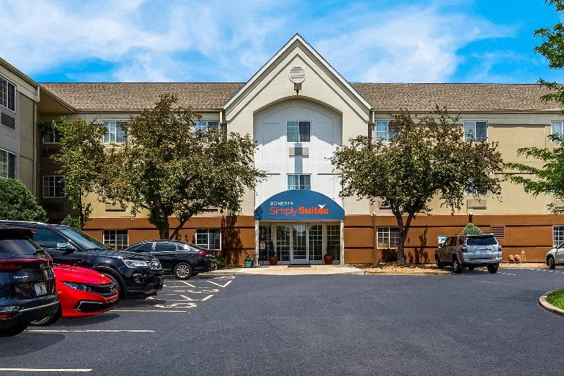 Sonesta Simply Suites St Louis Earth Cty 4