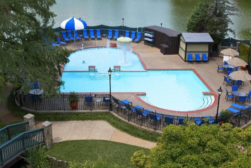 Sheraton Westport Chalet 2