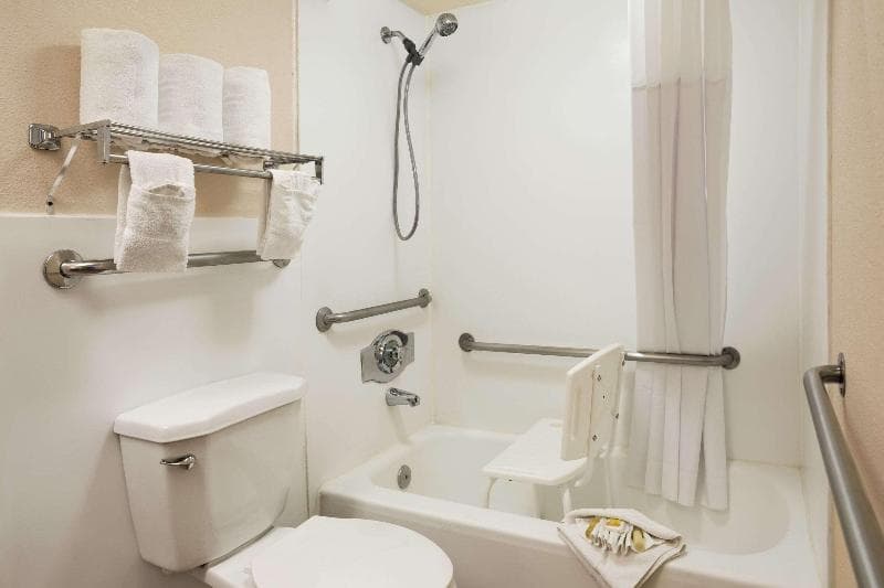 Days Inn by Wyndham Santa Fe 5