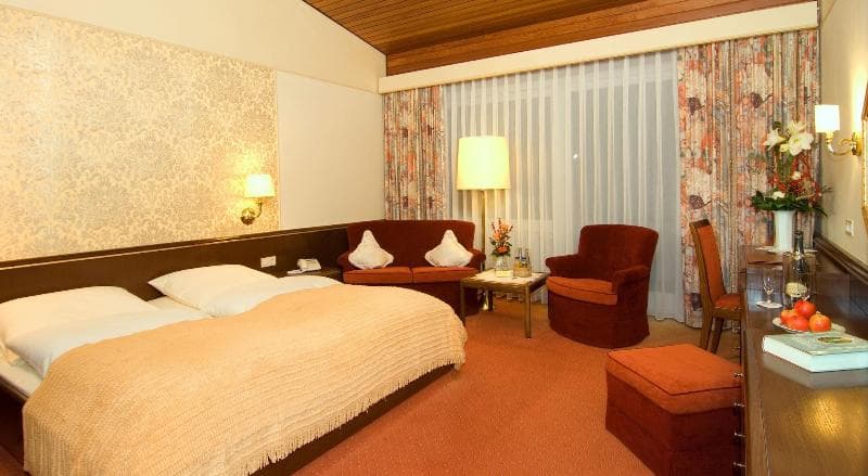 Burghotel 3