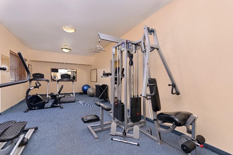 Candlewood Suites San Diego 2
