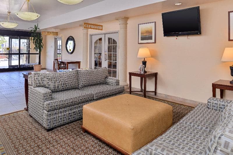 Candlewood Suites San Diego 4