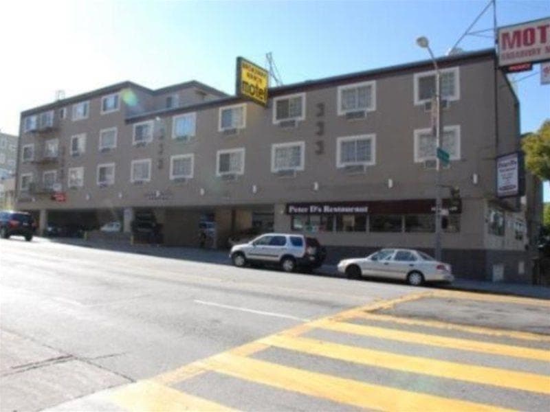 Inn On Broadway photo 1