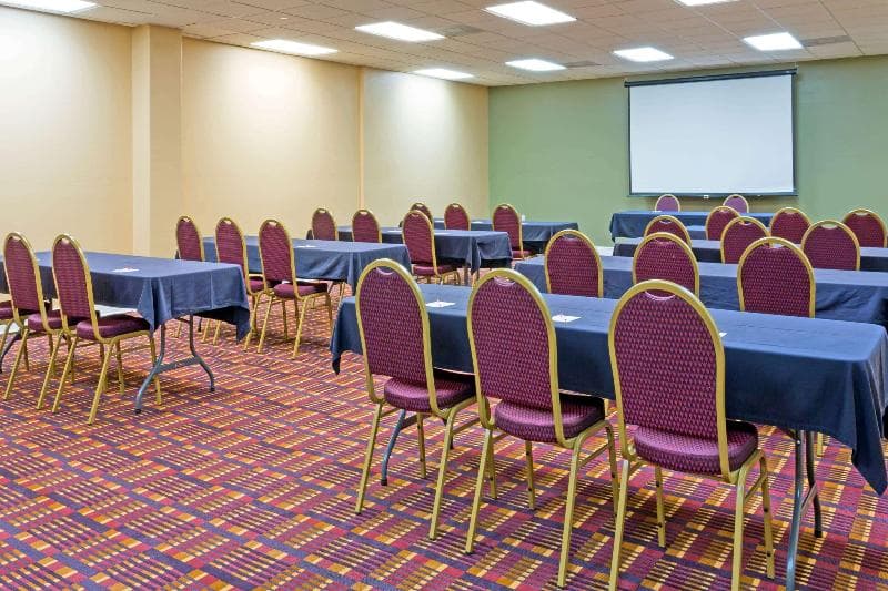Ramada by Wyndham Lake Placid photo 1